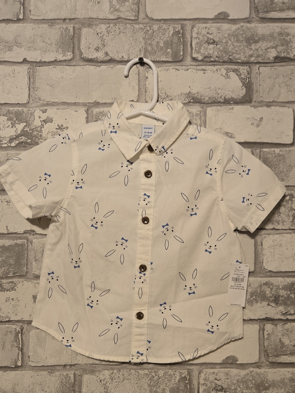 Old Navy White Short-Sleeve Button-Down Shirt with Blue Bunny Print